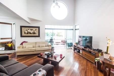 Casa de condomínio à venda com 300m², 4 quartos e 3 vagasSala 