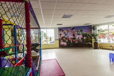 Casa de condomínio à venda com 300m², 4 quartos e 3 vagasBrinquedoteca