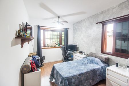 Casa de condomínio à venda com 300m², 4 quartos e 3 vagasSuíte 2