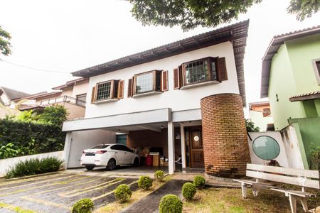 Casa de condomínio à venda com 300m², 4 quartos e 3 vagasVista da Rua