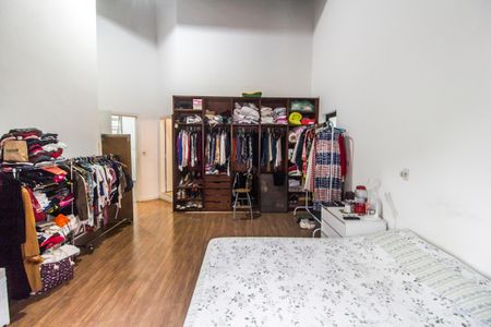 Casa de condomínio à venda com 300m², 4 quartos e 3 vagasSuíte master