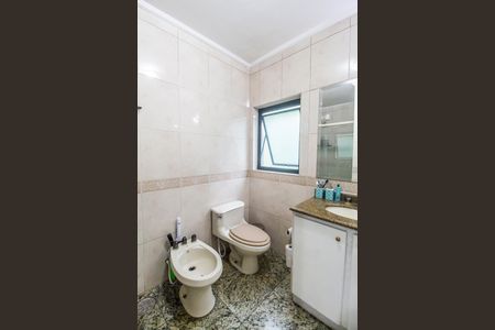 Casa de condomínio à venda com 300m², 4 quartos e 3 vagasBanheiro