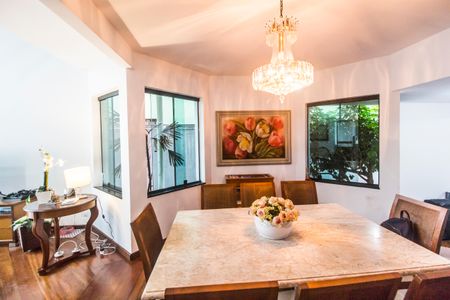 Sala  de casa de condomínio à venda com 4 quartos, 300m² em Alphaville, Santana de Parnaíba