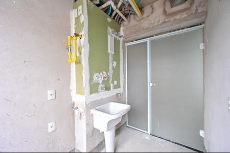 Apartamento à venda com 169m², 3 quartos e 3 vagas Apartamento à venda com 169m², 3 quartos e 3 vagasLavanderia