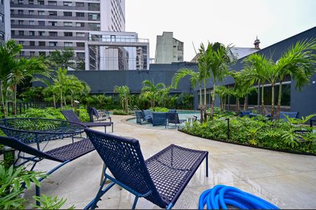 Apartamento à venda com 169m², 3 quartos e 3 vagas Apartamento à venda com 169m², 3 quartos e 3 vagasPiscina