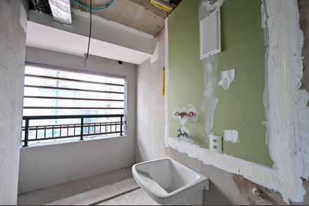 Apartamento à venda com 169m², 3 quartos e 3 vagas Apartamento à venda com 169m², 3 quartos e 3 vagasLavanderia