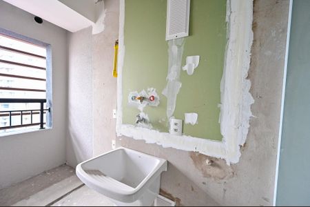 Apartamento à venda com 169m², 3 quartos e 3 vagas Apartamento à venda com 169m², 3 quartos e 3 vagasLavanderia