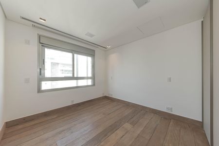 Apartamento à venda com 485m², 3 quartos e 5 vagasSuite 2