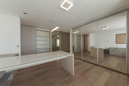 Apartamento à venda com 485m², 3 quartos e 5 vagasEscritorio