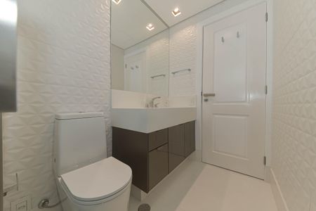 Apartamento à venda com 485m², 3 quartos e 5 vagasBanheiro da Suíte 3