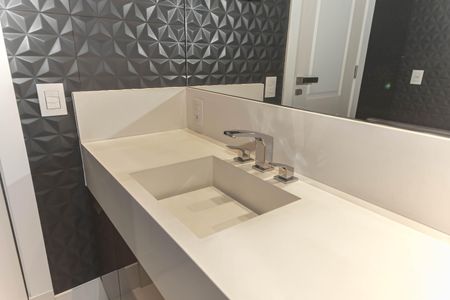Apartamento à venda com 485m², 3 quartos e 5 vagasBanheiro da Suíte 1 - Senhor