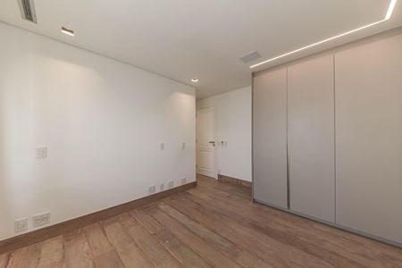 Apartamento à venda com 485m², 3 quartos e 5 vagasSuite 3