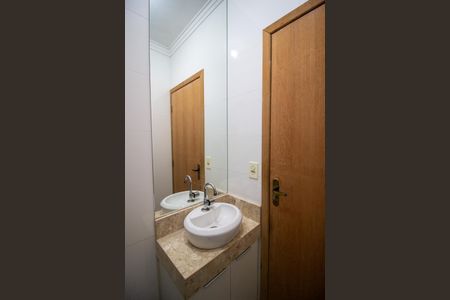 Casa para alugar com 200m², 3 quartos e 2 vagasBanheiro 3