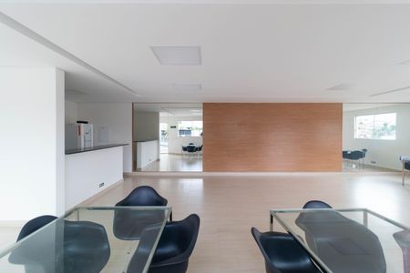 Apartamento para alugar com 44m², 2 quartos e 1 vagaÁrea comum - Salão de festas