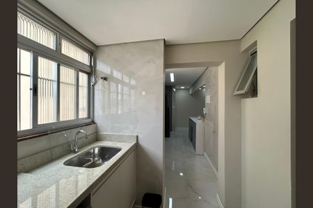 Apartamento à venda com 96m², 3 quartos e 1 vagaÁrea de Serviço