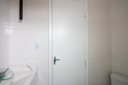 Apartamento à venda com 105m², 2 quartos e 2 vagas Apartamento à venda com 105m², 2 quartos e 2 vagasBanheiro do quarto 1