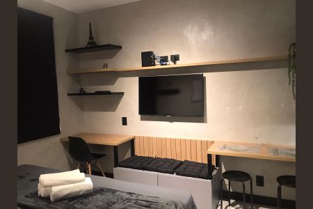 Sala / Quarto de apartamento para alugar com 1 quarto, 24m² em Vila Clementino, São Paulo