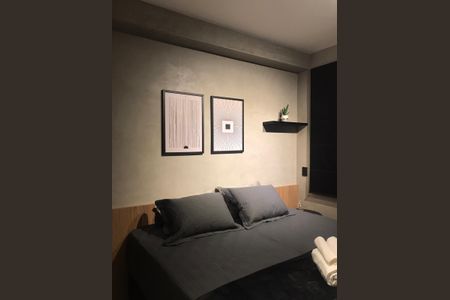 Sala / Quarto de apartamento para alugar com 1 quarto, 24m² em Vila Clementino, São Paulo