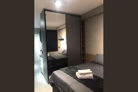 Sala / Quarto de apartamento para alugar com 1 quarto, 24m² em Vila Clementino, São Paulo