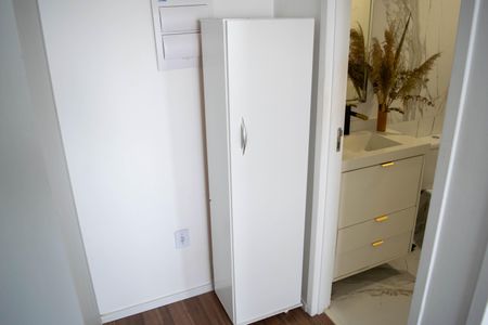 Apartamento à venda com 30m², 1 quarto e sem vaga Apartamento à venda com 30m², 1 quarto e sem vagaSala