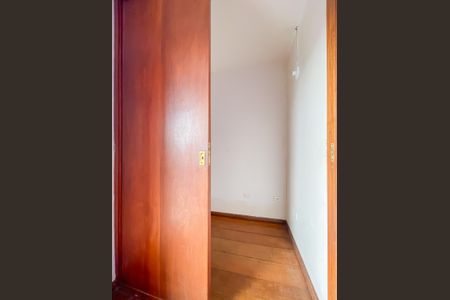 Casa para alugar com 225m², 4 quartos e sem vagaCloset da suíte