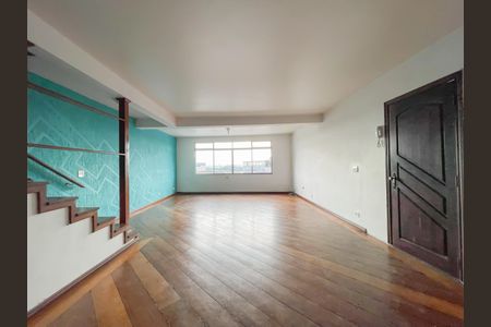 Casa para alugar com 225m², 4 quartos e sem vagaSala