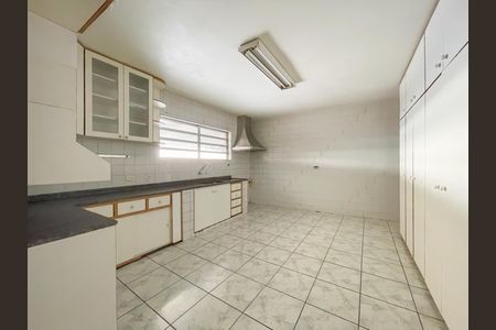 Casa para alugar com 225m², 4 quartos e sem vagaCozinha