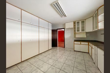 Casa para alugar com 225m², 4 quartos e sem vagaCozinha