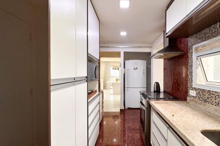 Apartamento à venda com 107m², 2 quartos e 2 vagasCozinha