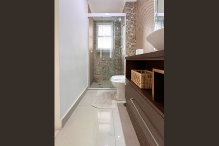 Apartamento à venda com 107m², 2 quartos e 2 vagasBanheiro Social