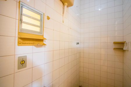 Casa à venda com 154m², 2 quartos e 3 vagasBanheiro de serviço