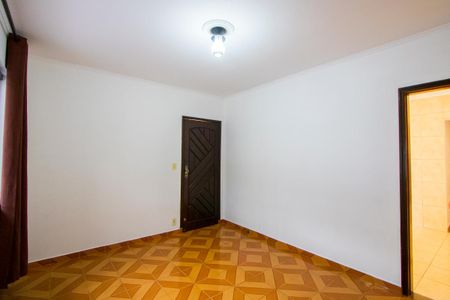 Casa à venda com 154m², 2 quartos e 3 vagasSala