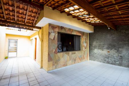 Casa à venda com 154m², 2 quartos e 3 vagasGaragem