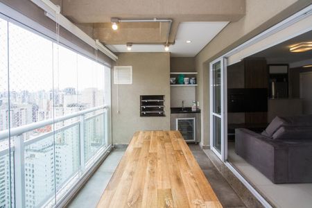 Apartamento à venda com 2 quartos, 136m² em Jardim das Acacias, São Paulo