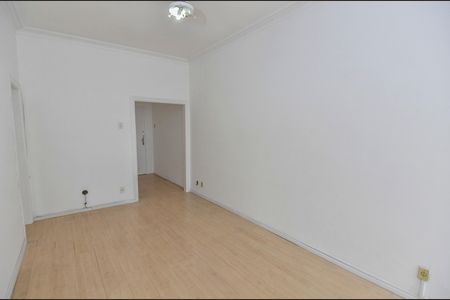 Apartamento para alugar com 65m², 2 quartos e sem vaga Apartamento para alugar com 65m², 2 quartos e sem vagaSala