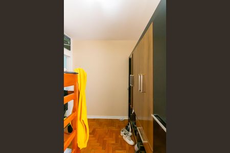 Casa à venda com 120m², 3 quartos e 3 vagas Casa à venda com 120m², 3 quartos e 3 vagasQuarto 1