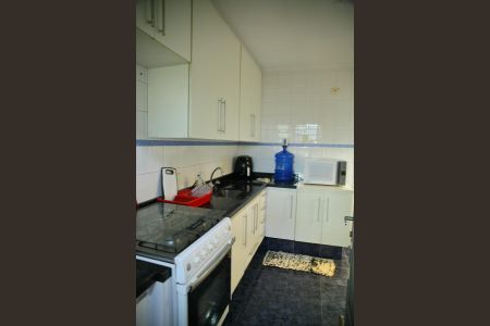 Apartamento à venda com 62m², 2 quartos e 1 vagaCozinha 