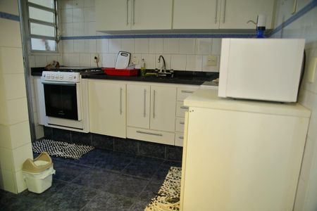 Apartamento à venda com 62m², 2 quartos e 1 vagaCozinha 