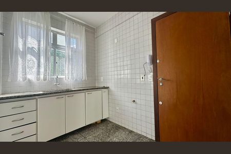 Apartamento para alugar com 95m², 3 quartos e 1 vagaCozinha 