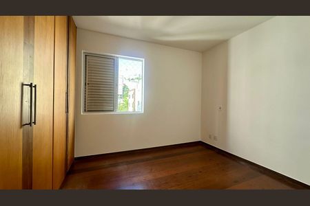 Quarto  de apartamento para alugar com 3 quartos, 95m² em Buritis, Belo Horizonte