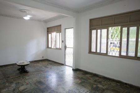 Sala de Estar de casa para alugar com 6 quartos, 351m² em Pechincha, Rio de Janeiro