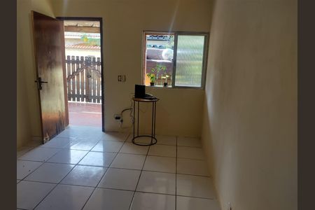 Sala de casa de condomínio para alugar com 3 quartos, 137m² em Taquara, Rio de Janeiro