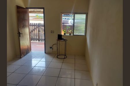 Sala de casa de condomínio para alugar com 3 quartos, 137m² em Taquara, Rio de Janeiro