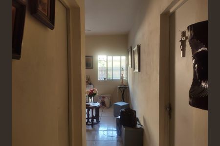 Sala de casa de condomínio para alugar com 3 quartos, 137m² em Taquara, Rio de Janeiro