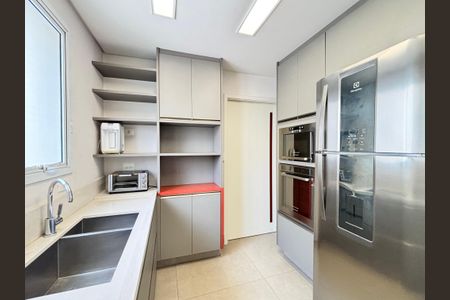 Apartamento à venda com 124m², 2 quartos e 3 vagasCozinha