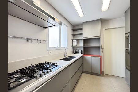 Apartamento à venda com 124m², 2 quartos e 3 vagasCozinha