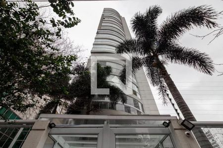 Apartamento à venda com 124m², 2 quartos e 3 vagasFachada