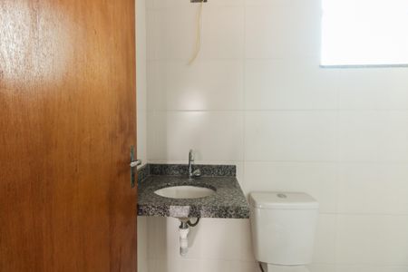 Apartamento à venda com 44m², 2 quartos e sem vagaBanheiro 
