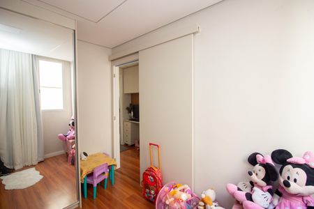 Apartamento à venda com 58m², 2 quartos e 1 vagaQuarto 2