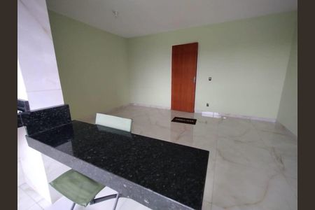 Sala de kitnet/studio para alugar com 1 quarto, 35m² em Jardim Patricia, Uberlândia